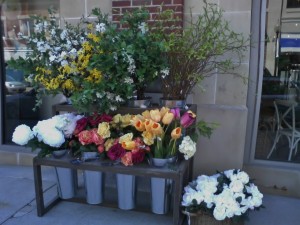 ArtificialFlowerDisplay